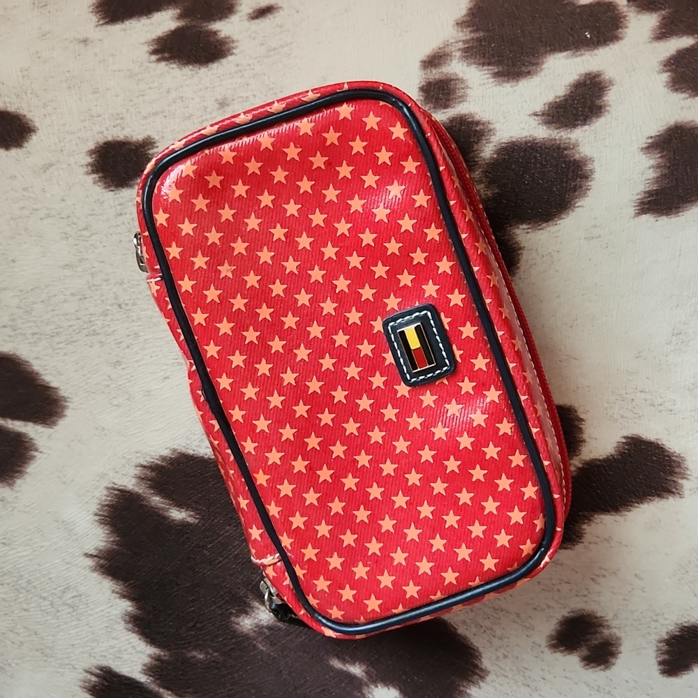 Tommy Hilfiger travel jewelry case